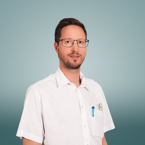 Dr. Hannes Harrer